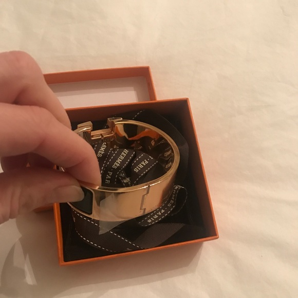 Hermes Gold and Black Bracelet - Picture 4 of 14